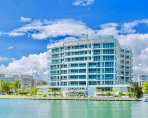 Ivory On The Bay